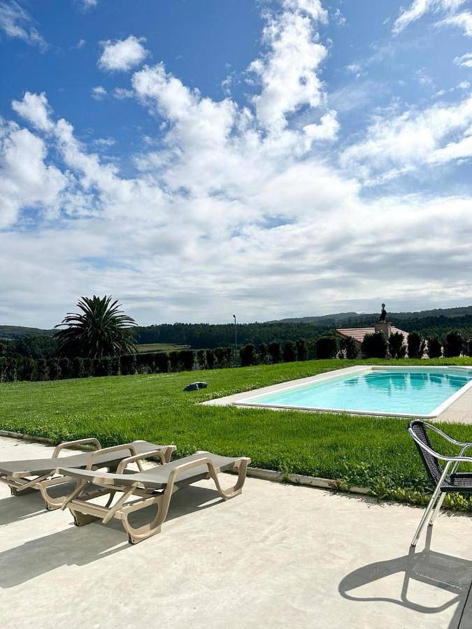 Gîte pour 4 personnes, avec vue ainsi que piscine et jardin, animaux acceptés à Malpica de Bergantiños - 2