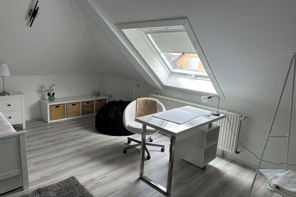 Ganze Wohnung, Ruhige Fw. für bis zu 4 Erw. stadtnah zu Hannover und doch idyllisch im Grünen in Gehrden, Hannover und Umgebung