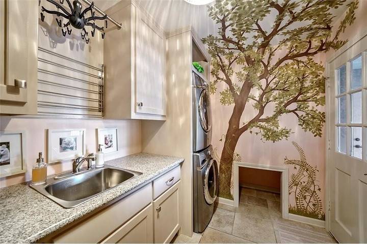 Vacation house for 10 people, with balcony and yard as well as hot tub in Lake Conroe