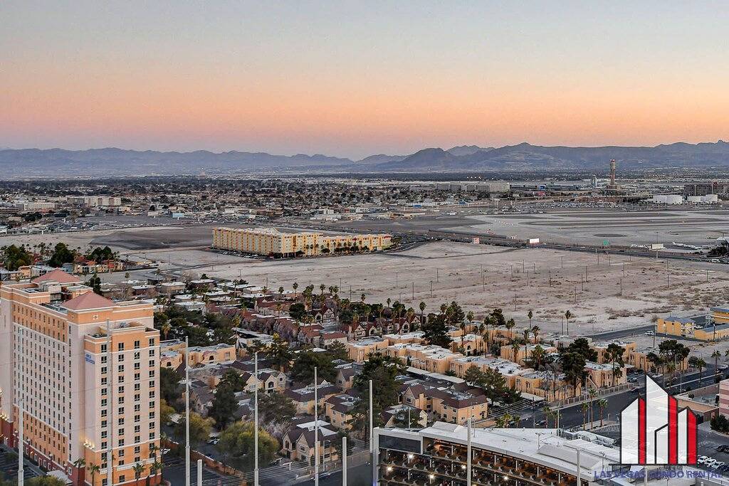 Ganze Wohnung, Mgm Signature-28-816 Jacuzzi Studio in Las Vegas Strip, Paradise