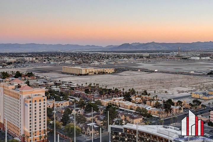 Vacation rental for 4 people, with pool in Las Vegas Strip