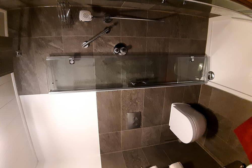 Ganze Wohnung, Ferienwohnung 2 mit 1 Schlafzimmer und Terrasse in Neuschönau, Šumava Mountains