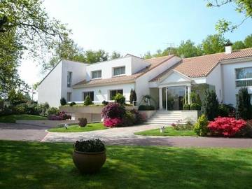 Maison d’hôte pour 10 personnes, avec jardin ainsi que jacuzzi et piscine à Basse-Goulaine