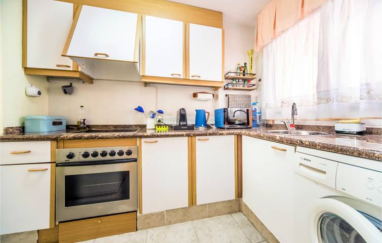 Apartamento vacacional entero, Apartamento con vistas al mar, a 900m de la Cala del Retor in Playa Morro de Gos, Oropesa del Mar