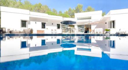Villa in Santa Eulària des Riu, East Ibiza für 10 