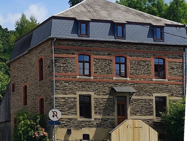 Vakantiehuis voor 14 personen, met balkon/terras en terras in Herbeumont