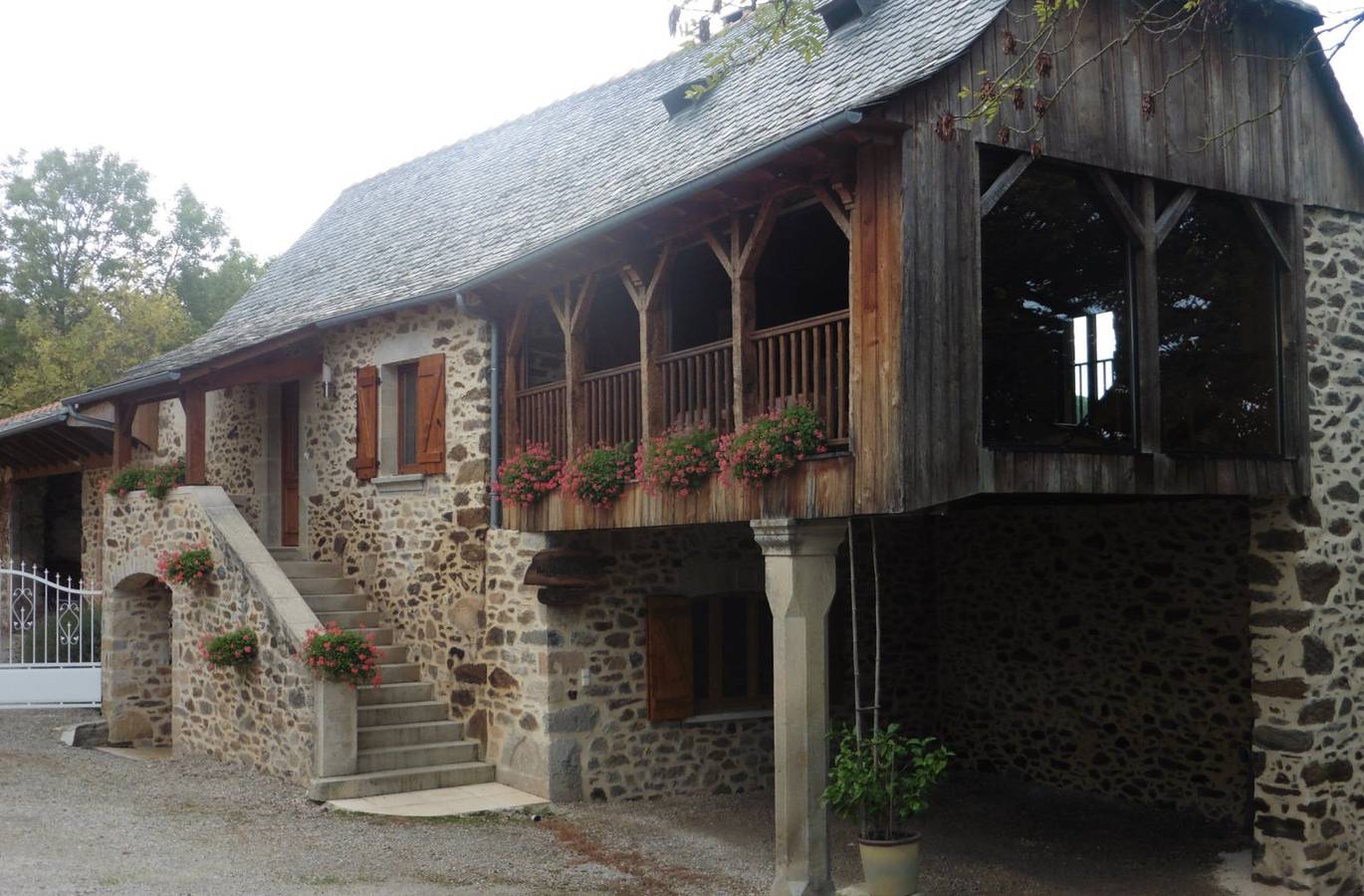 Gite "La terrasse du Chemin des Bois" dans l'Ouest Aveyron in Le Bas Ségala, Aveyron