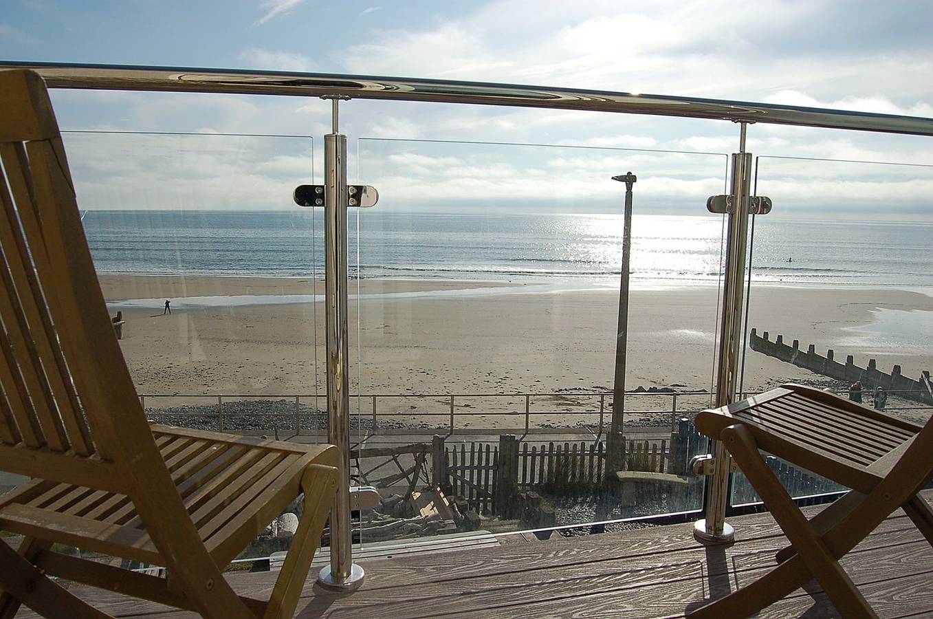 Chwerthin Y Mor Beach House in Tywyn, Snowdonia