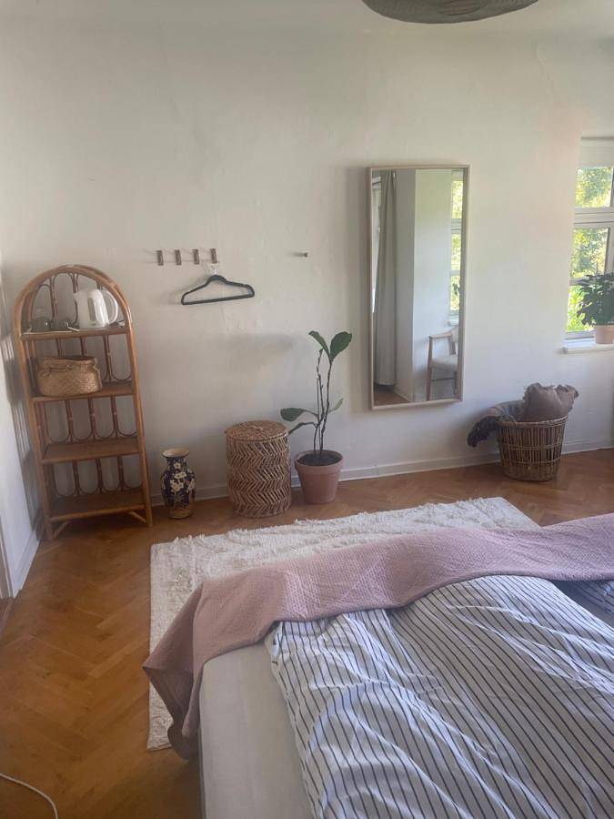 Gîte pour 4 personnes, avec terrasse ainsi que vue et vue sur le lac à Odense - 3