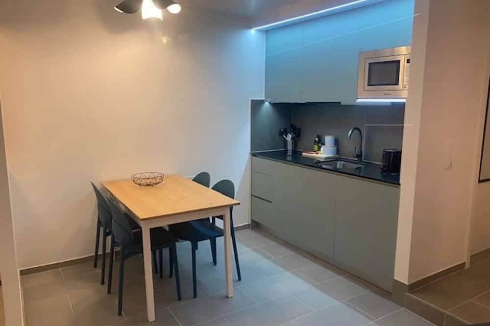 Appartement entier, Modern studio on the top floor - Prilly in Prilly, District de l'Ouest lausannois