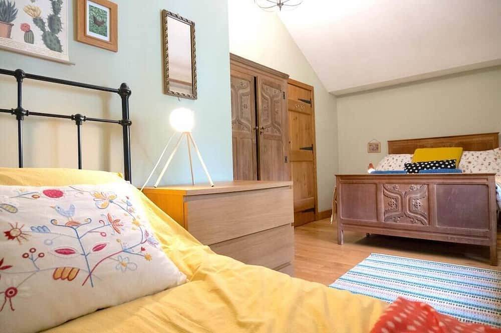 Lovely property in the heart of Somerset in Shepton Mallet, Somerset