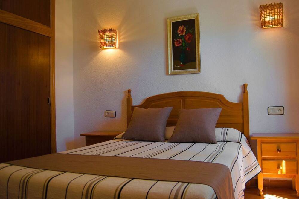 Gemütliches Haus in Anlage mit Schwimmbad in Válor in Válor, Provincia de Granada