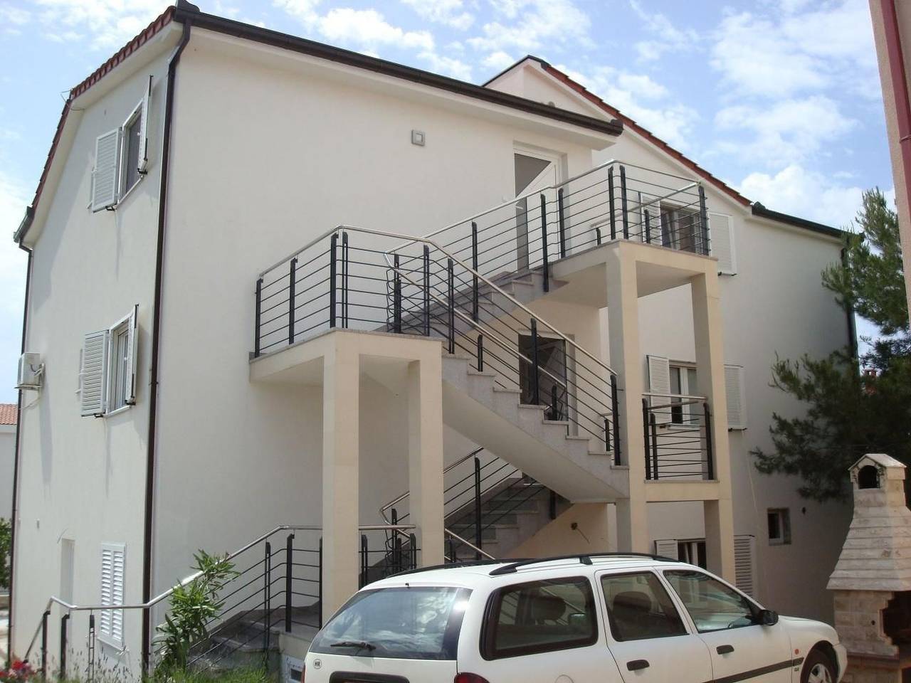 Appartement entier, Appartement in Zečevo Rogozničko mit Großem Balkon in Rogoznica, Šibenik-Knin