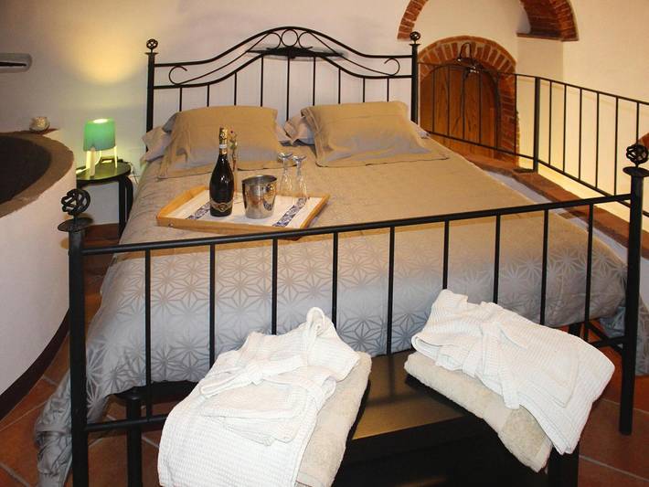 Ferienhaus für 3 Personen, mit Whirlpool und Terrasse in Camaiore - 3