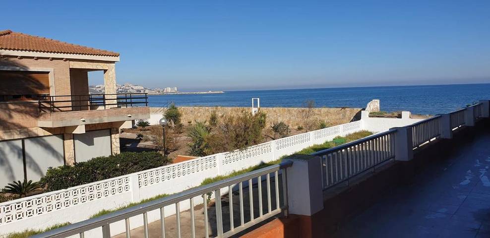 Gîte pour 2 personnes, avec jardin à Cullera