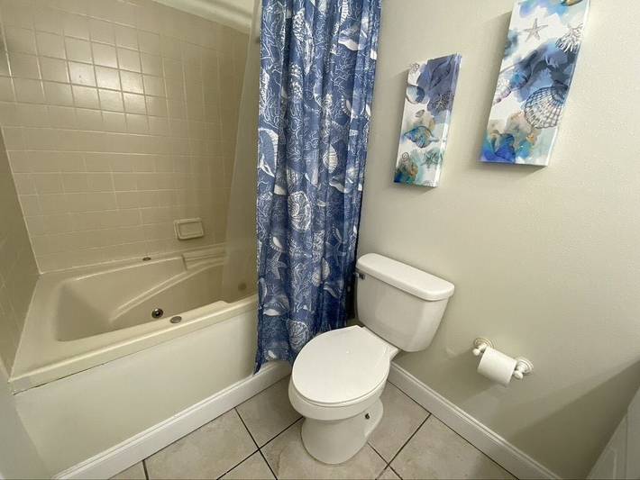 Vacation rental for 7 people, with yard in Fort Walton Beach