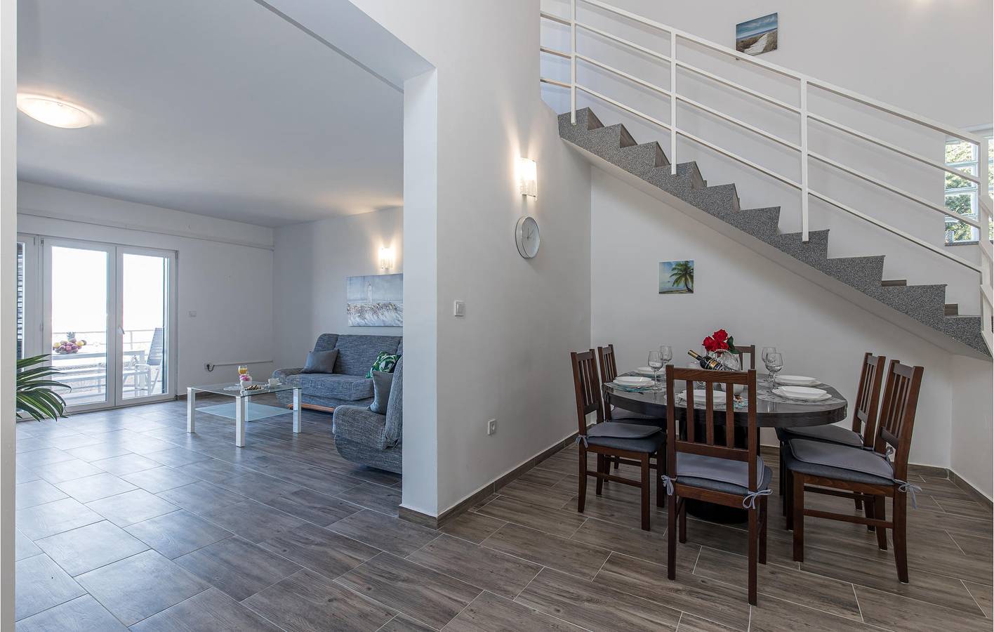 Ganze Ferienwohnung, Gemütliche 2-Zimmer-Wohnung mit Meerblick, Terrasse und 2 km Entfernung zum Strand in Kraljevica, Primorje-Gorski Kotar