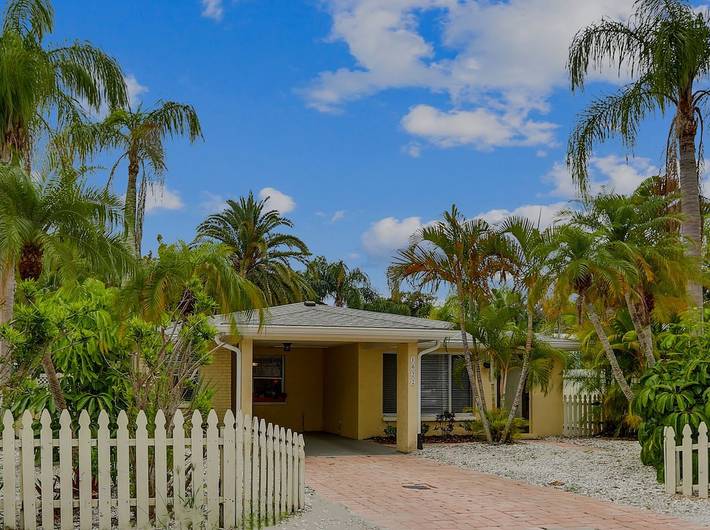 Vacation rental for 6 people, with terrace and hot tub, with pets in Siesta Key