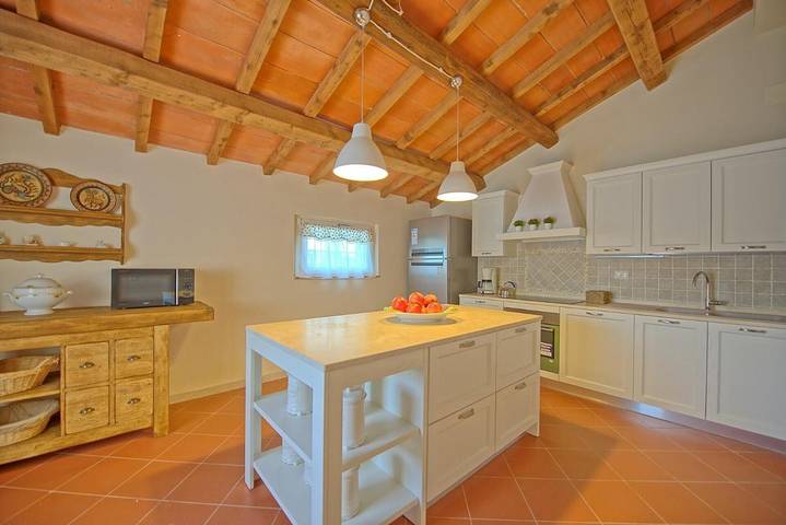 Villa Bonriposo con Piscina Privata, Wi-Fi e Aria Condizionata in Peccioli, Pisa e dintorni