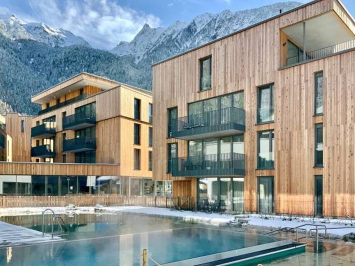 Ferienwohnung für 8 Personen, mit Balkon und Terrasse sowie Garten und Pool im Ötztal