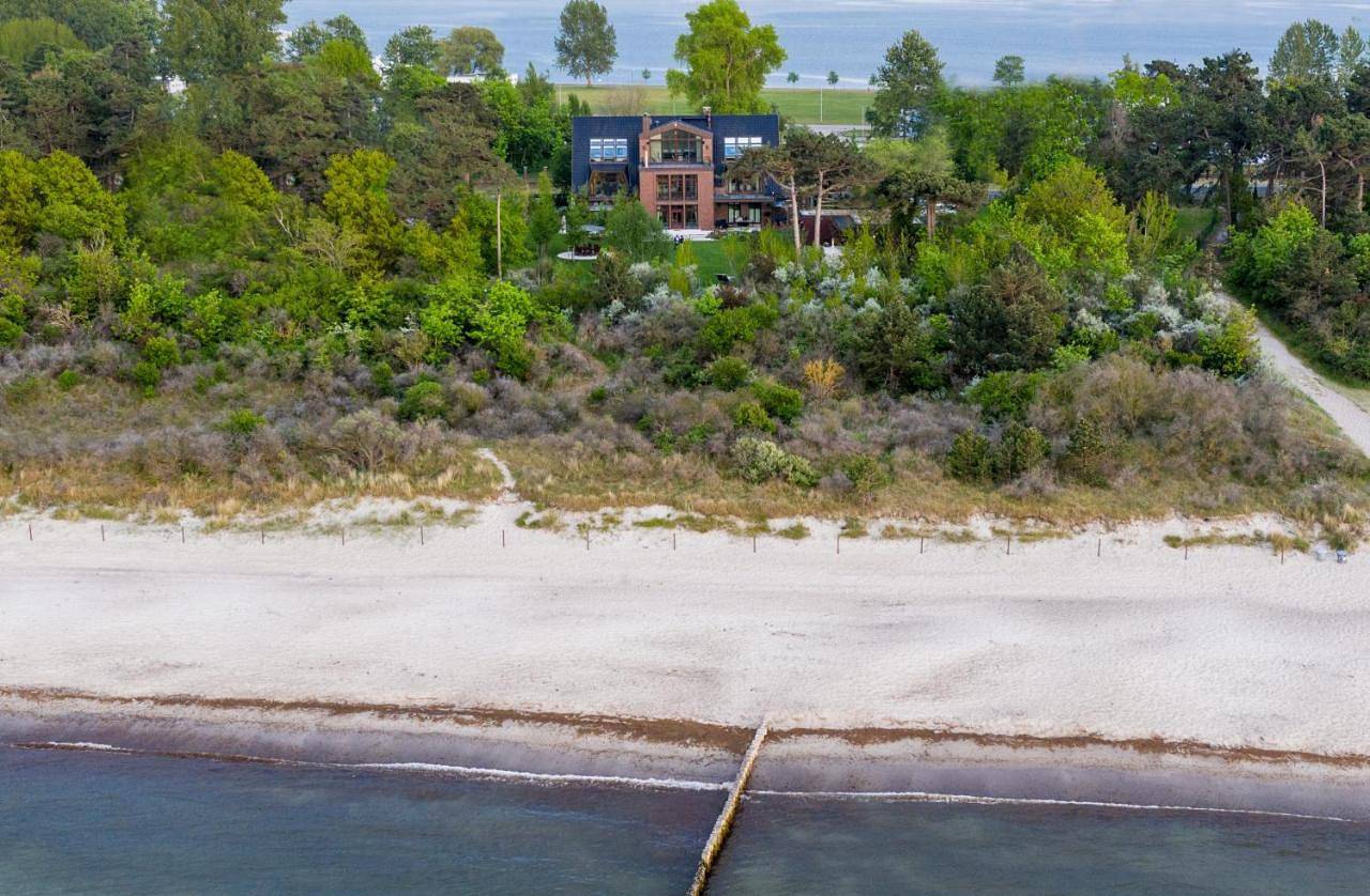 Ganze Wohnung, Villa Schmidt Apartments - Strandhaus direkt am Meer mit Sauna, Sport und Dünengarten - Klassik in Hohe Düne (Warnemünde), Rostock
