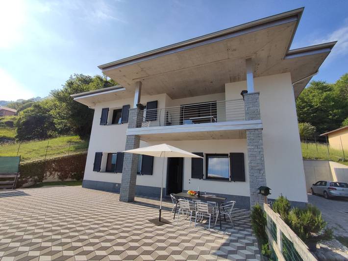 Ferienwohnung für 4 Personen, mit Seeblick und Terrasse sowie Garten am Luganersee - 3