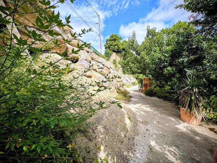 Location de vacances pour 27 personnes, avec vue ainsi que jardin et piscine, adapté aux familles à Antugnac - 4