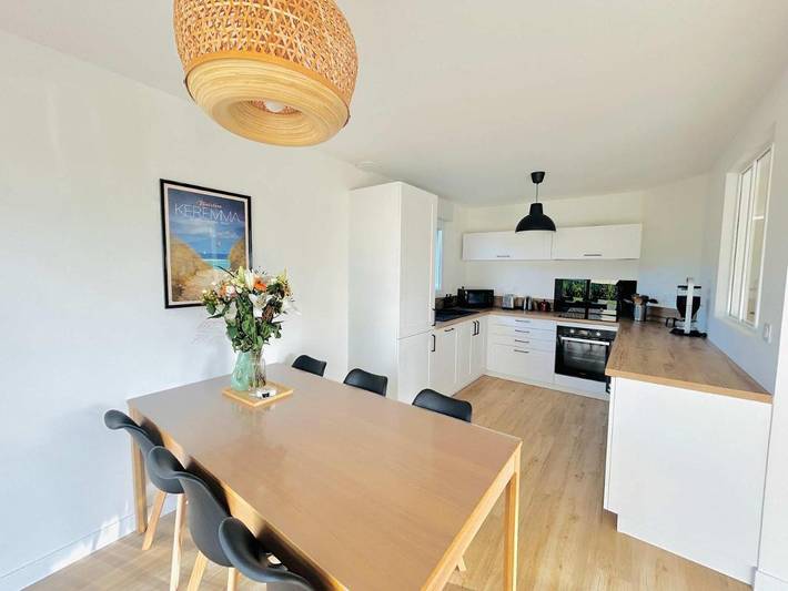 Location de vacances pour 6 personnes, avec piscine ainsi que terrasse et jardin à Taulé - 3