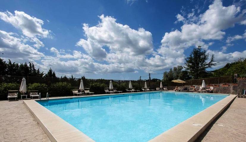 Camping pour 3 personnes, avec jardin et piscine à Rome - 3