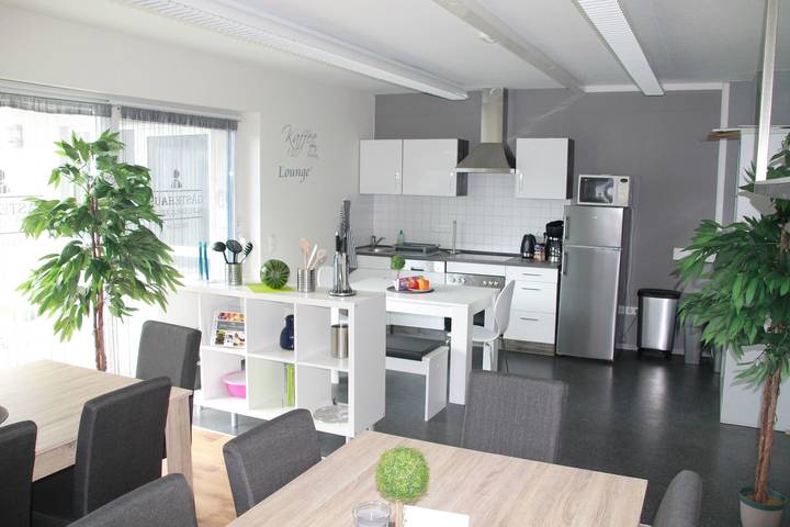 Ferienwohnung für 15 Personen, mit Garten und Terrasse in Wetzlar - 2