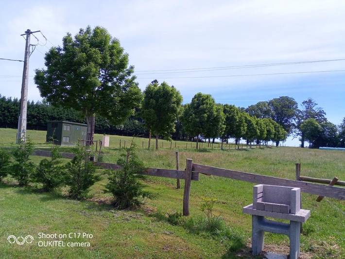 Gîte pour 4 personnes, avec vue et jardin à Lacombe - 2