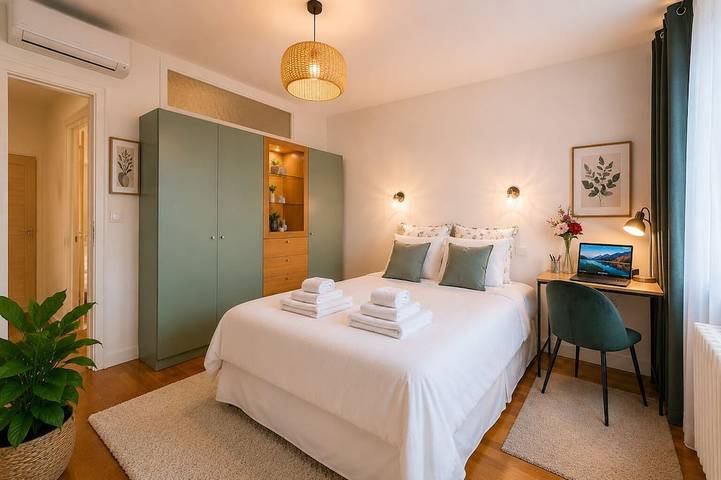 Ganze Wohnung, Geräumige 95m² mit Klimaanlage & privatem Parkplatz – 2 Schlafzimmer, Komfortabler Aufenthalt für 4 Gäste in Dijon, Dijon und Umgebung