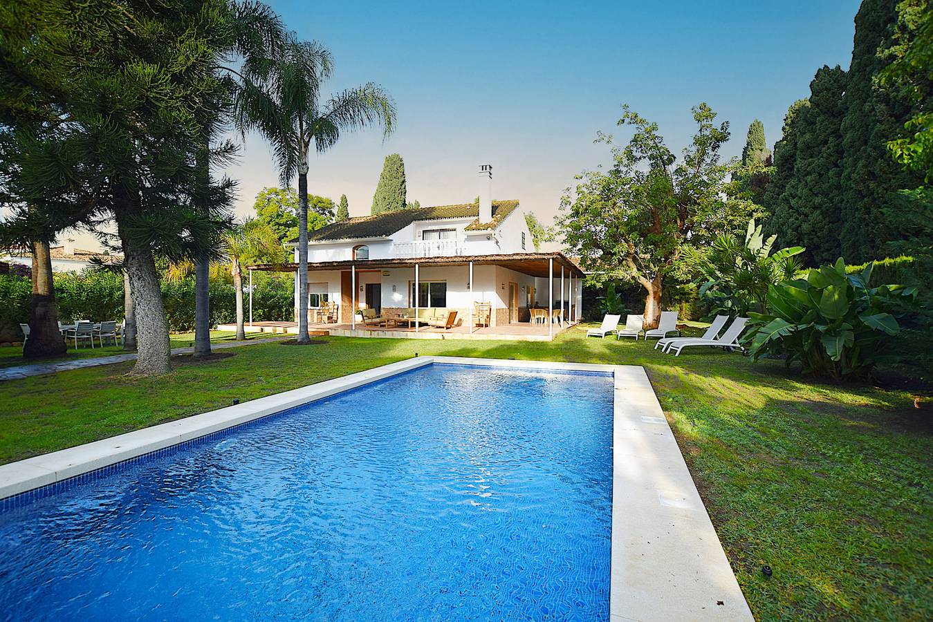 Villa für 8 Personen in Playa de Cortijo Blanco, Marbella
