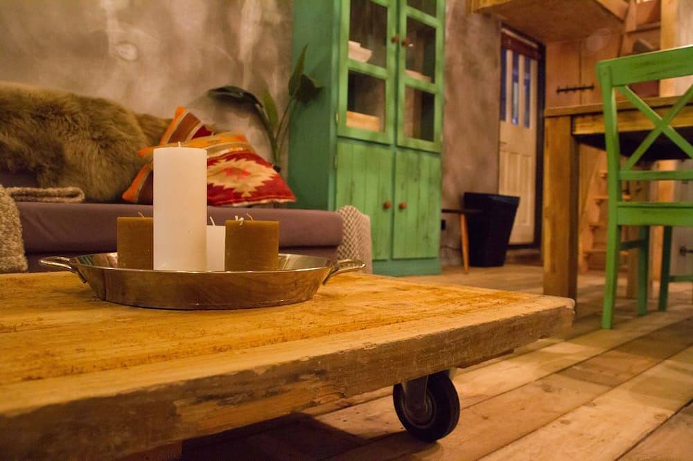 Balistyle Gästehaus im Wald in der Nähe von Amsterdam in Velsen-Zuid, Niederländische Nordsee