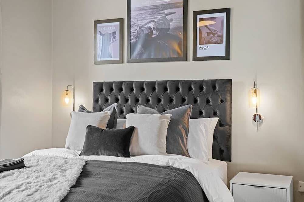 Entire apartment, Luxury Yorkshire Apartment 3 - Parking in Wakefield, West Yorkshire