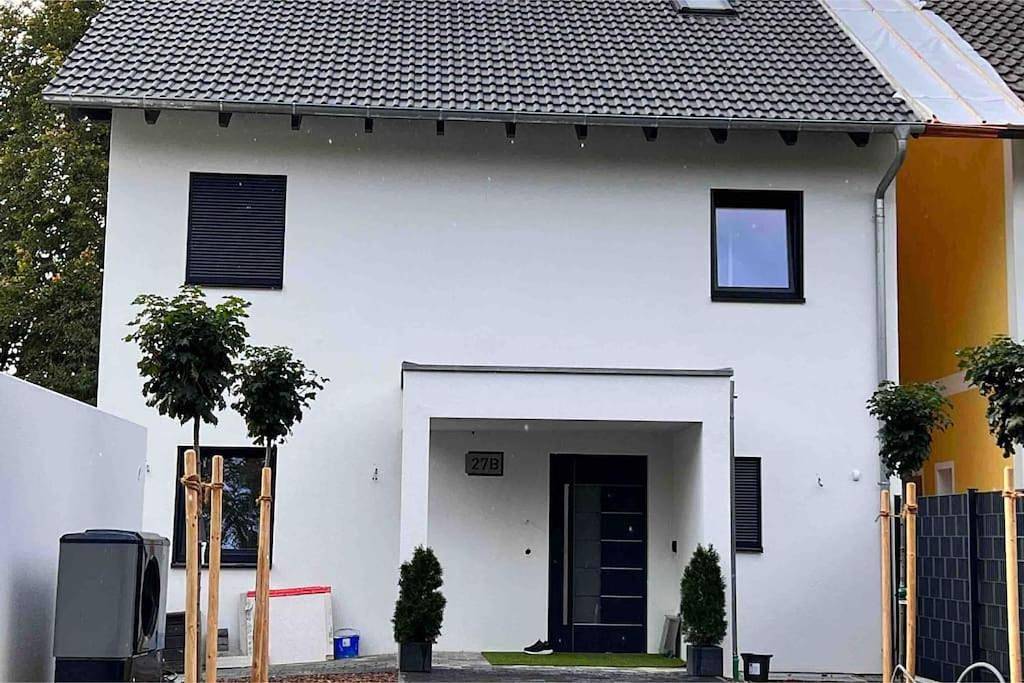 Ganze Wohnung, Viel Platz in Burghausen für Freunde und Familie in Burghausen, Landkreis Altötting