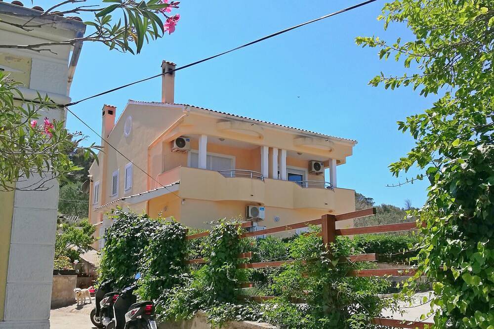 Appartamento vacanze a Veli Rat a partire da 100€ a notte