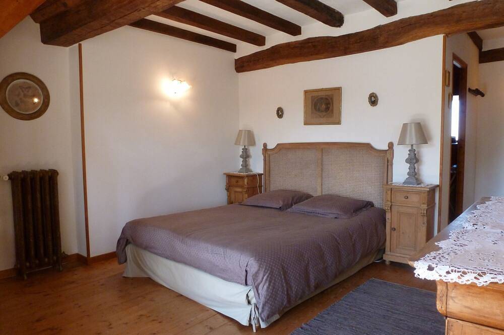 Castle for 15 people  near the sea and the d-day beaches in Normandy in Valognes, Côte de la Déroute