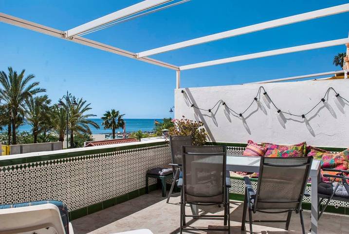 Ganze Wohnung, Beachfront in Benalmadena by Costarentals in Benalmádena Costa, Benalmádena