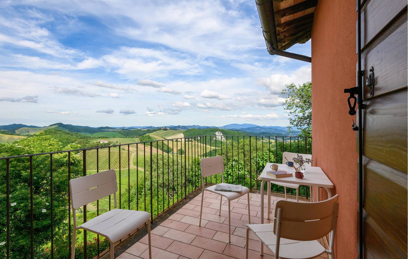 Apartamento de férias inteiro, Apartamento de férias para 4 pessoas com jacuzzi in Sant'Angelo in Vado, Valle del Metauro