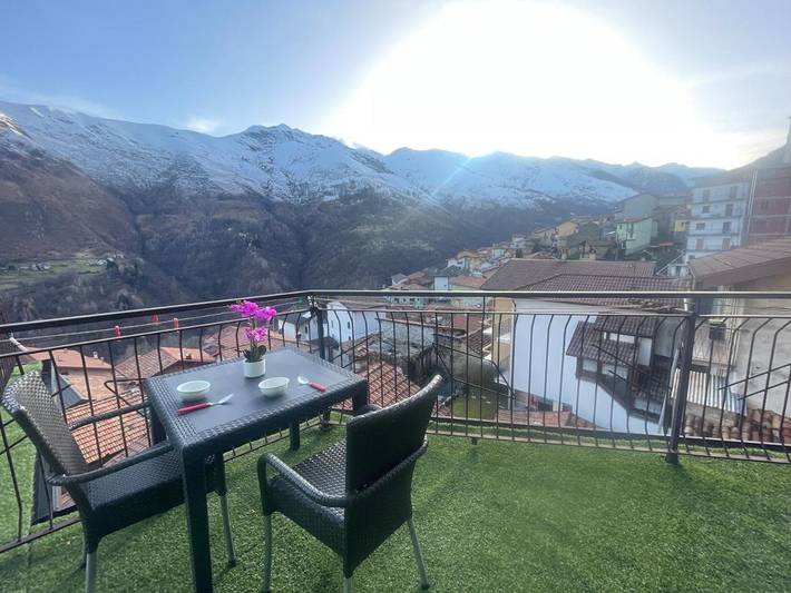 Ferienwohnung für 4 Personen, mit Garten und Ausblick sowie Seeblick
