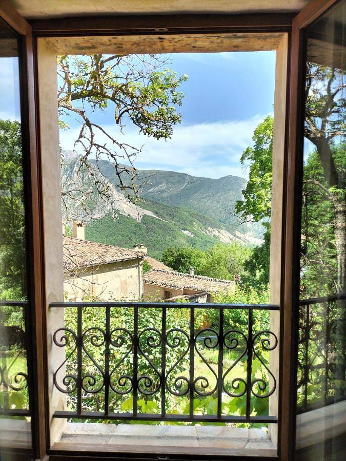 Twin Room with Mountain View in Castellane, Parc naturel régional du Verdon