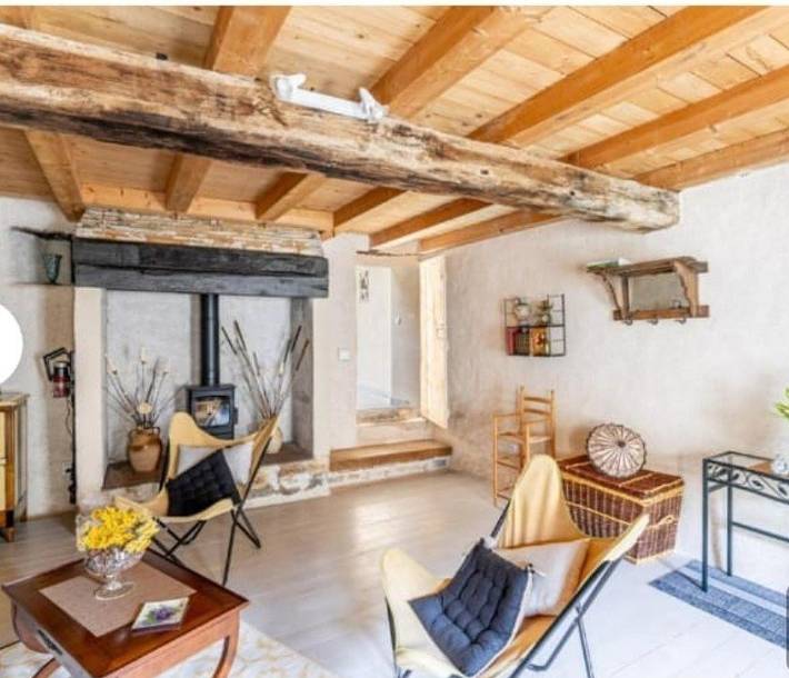 Gîte pour 4 personnes, avec terrasse à Saint-Juire-Champgillon - 4