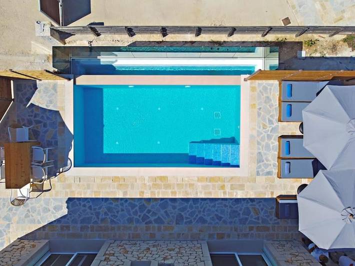 Gîte pour 5 personnes, avec jardin ainsi que piscine et vue, adapté aux familles dans Liapádes - 4