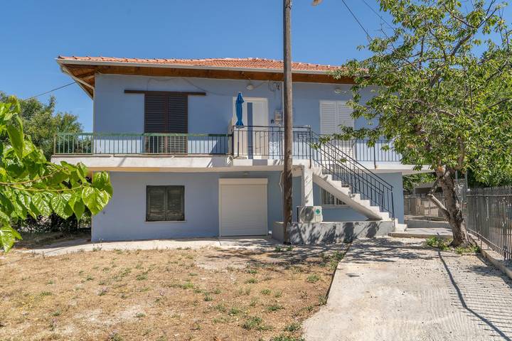 Entire apartment, Apartment 'Hortata Panorama Garden House' with Mountain View, Wi-Fi and Air Conditioning in Greece