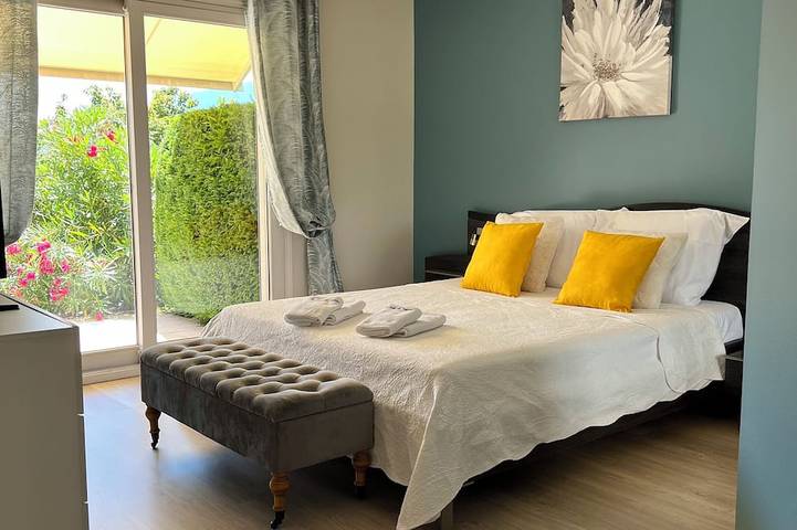 Villa pour 8 personnes, avec jardin ainsi que sauna et jacuzzi à Veyrier-du-Lac - 4