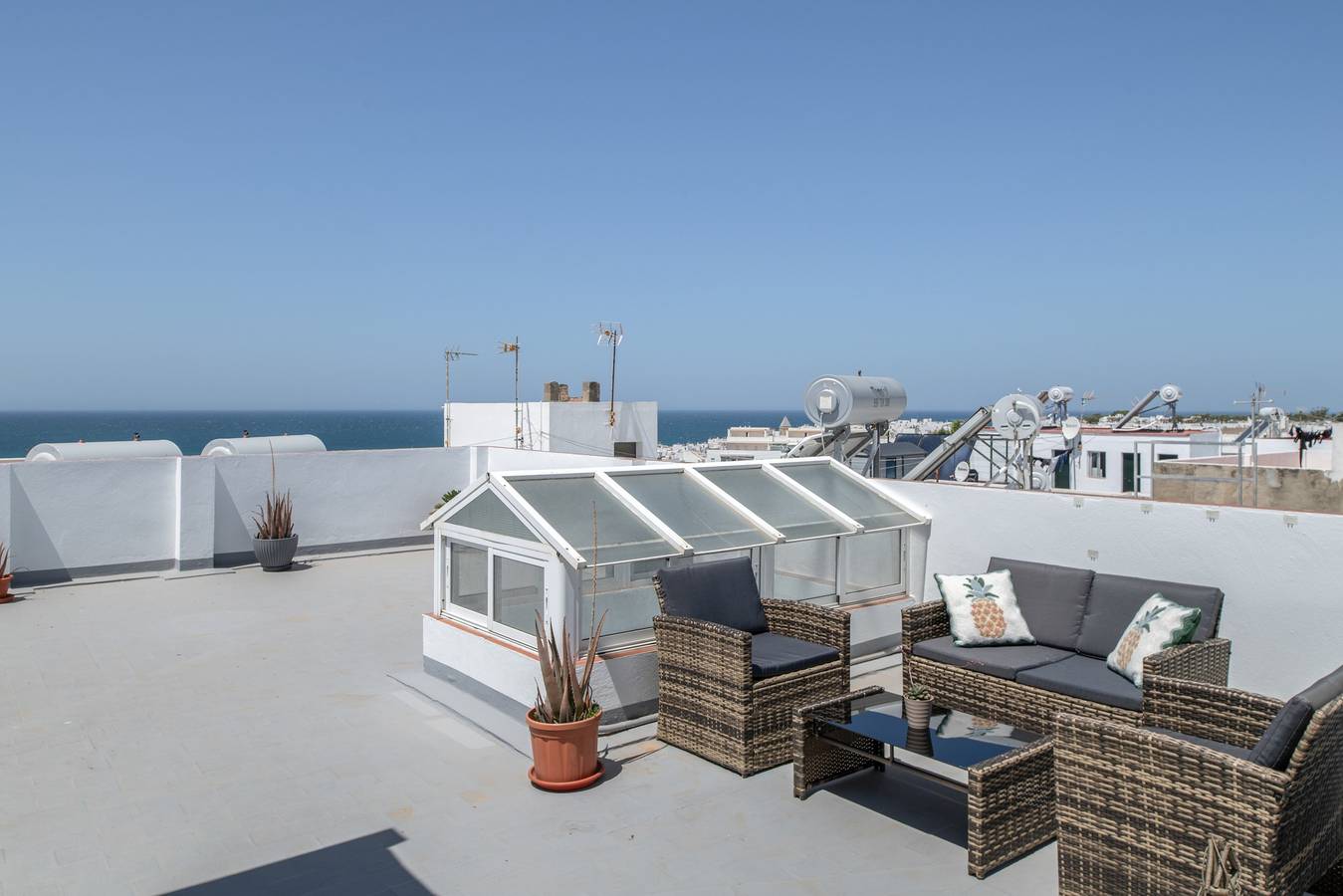 Ganze Wohnung, Apartment 'Zentrales Apartment – Familien & Paare' mit Meerblick, Wlan & Klimaanlage in Conil de la Frontera, Costa de la Luz
