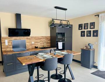 Gîte pour 4 personnes, avec jardin à Cavignac