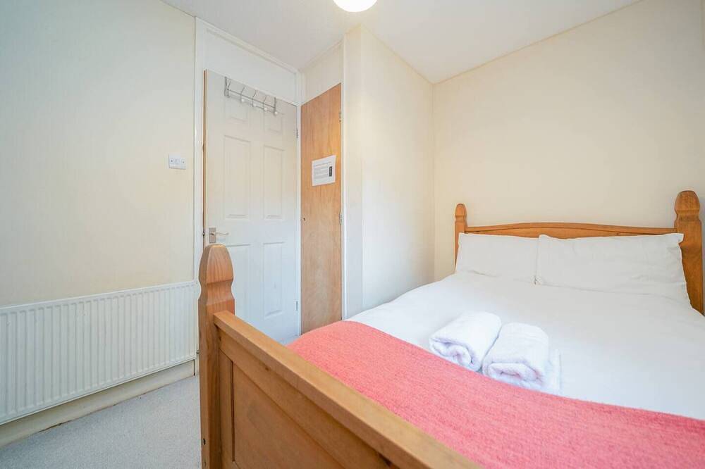 Quiet St. Albans Cottage with Free Parking - Pass the Keys in Hertfordshire