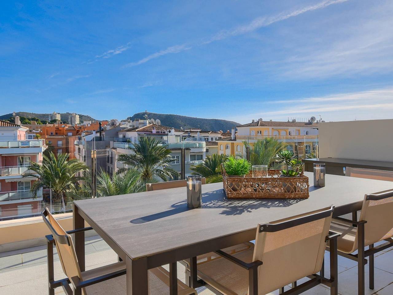 Entire apartment, Costa Blanca: Grand Appartement 2 Étagès à 200m de la Plage avec Wi-Fi et Climatisation in Teulada (Spain), Costa Blanca